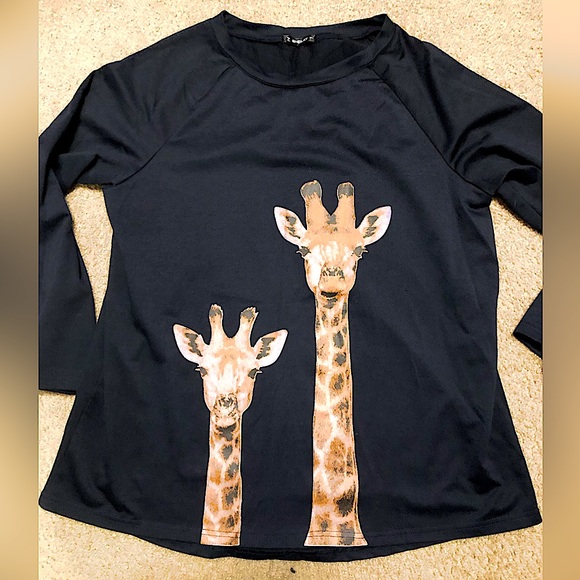 2 WOMENS long sleeve silky light giraffe inspired top by SHEILAY BRAND SIZE XL - Picture 2 of 12